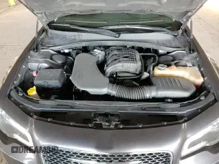 ✅ 2019 Chrysler 300 Touring • VIN: 2C3CCAAGXKH747257 • Lot: 93275955. Wystawiony na Copart z przebiegiem 65 650 mil. Bezpłatny archiwum sprzedaży aukcyjnych z USA i szczegółowy raport historii pojazdu na DreamBid. Zdjęcie 13.