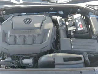 ✅ 2019 Volkswagen Passat Wolfsburg Edition • VIN: 1VWLA7A33KC007941 • Лот: 43381084. Опубликован ранее на IAAI с пробегом 55 413 миль. Бесплатный доступ к архиву аукционных продаж из США и подробный отчёт об истории автомобиля на DreamBid. Изображение 18.