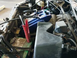 2002 Toyota Highlander z VIN JTEHF21A120046228, wystawiony jako IAAI lot #43230971 z przebiegiem 214 451 mil mil oraz . Historia ofert i sprzedaży dostępna na DreamBid. Obrazek 20.