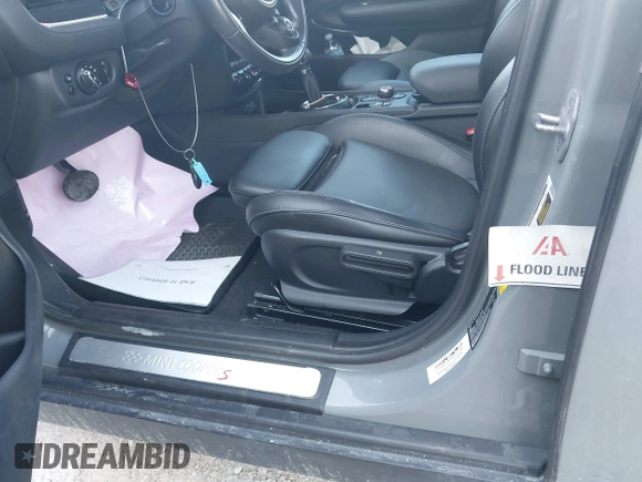 ✅ 2017 MINI Clubman Cooper S • VIN: WMWLN9C33H2E49598 • Lot: 42347879. Wystawiony na IAAI z przebiegiem 68 732 mil. Bezpłatny archiwum sprzedaży aukcyjnych z USA i szczegółowy raport historii pojazdu na DreamBid. Zdjęcie 6.