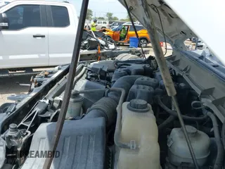 ✅ 2015 Ford F-250 XLT • VIN: 1FT7X2B63FEA63810 • Lot: 42852761. Wystawiony na IAAI z przebiegiem 209 270 mil. Bezpłatny archiwum sprzedaży aukcyjnych z USA i szczegółowy raport historii pojazdu na DreamBid. Zdjęcie 20.