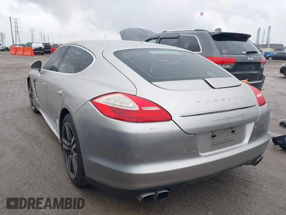 ✅ 2012 Porsche Panamera Turbo • VIN: WP0AC2A7XCL090022 • Лот: 43909673. Опубліковано раніше на IAAI з пробігом 82 953 миль. Безкоштовний доступ до архіву аукціонних продажів зі США та докладний звіт про історію автомобіля на DreamBid. Зображення 3.