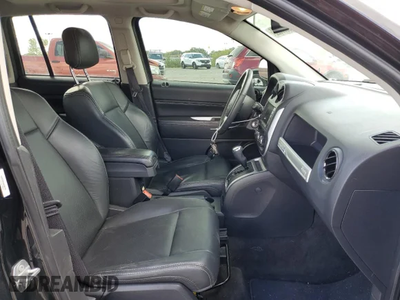 ✅ 2017 Jeep Compass High Altitude • VIN: 1C4NJCEB5HD200178 • Лот: 60886522. Опубликован ранее на Copart с пробегом 80 426 миль. Бесплатный доступ к архиву аукционных продаж из США и подробный отчёт об истории автомобиля на DreamBid. Изображение 5.