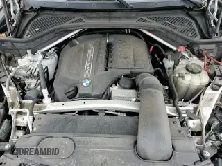 ✅ 2018 BMW X5 xDrive35i • VIN: 5UXKR0C51JL075195 • Лот: 93296225. Опубликован ранее на Copart с пробегом 77 634 миль. Бесплатный доступ к архиву аукционных продаж из США и подробный отчёт об истории автомобиля на DreamBid. Изображение 16.