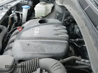 ✅ 2014 Hyundai Santa Fe • VIN: 5XYZTDLB0EG131286 • Lot: 43725914. Listed on IAAI with 13,421 mi. Free auction sales archive from the USA and detailed vehicle history report at DreamBid. Image 24.