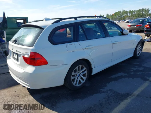 ✅ 2006 BMW 3 Series 325xi • VIN: WBAVT13526KW23821 • Лот: 43360805. Опубликован ранее на IAAI с пробегом 156 386 миль. Бесплатный доступ к архиву аукционных продаж из США и подробный отчёт об истории автомобиля на DreamBid. Изображение 4.