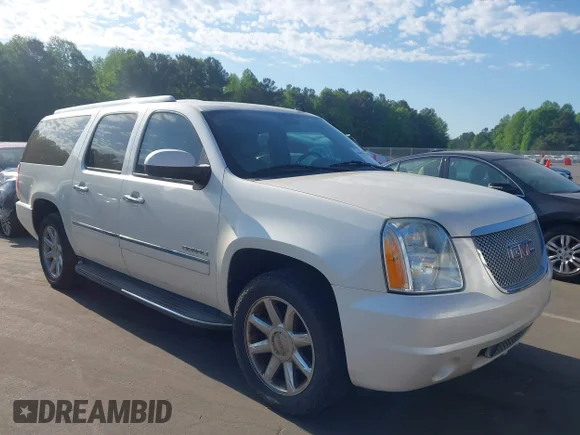 ✅ 2013 GMC Yukon XL Denali • VIN: 1GKS2MEF5DR275117 • Лот: 44873558. Опубліковано раніше на IAAI з пробігом 198 514 миль. Безкоштовний доступ до архіву аукціонних продажів зі США та докладний звіт про історію автомобіля на DreamBid. Зображення 1.