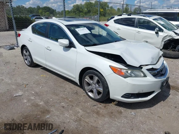 ✅ 2013 Acura ILX Premium • VIN: 19VDE1F52DE013592 • Лот: 43118922. Опубликован ранее на IAAI с пробегом 149 305 миль. Бесплатный доступ к архиву аукционных продаж из США и подробный отчёт об истории автомобиля на DreamBid. Изображение 1.