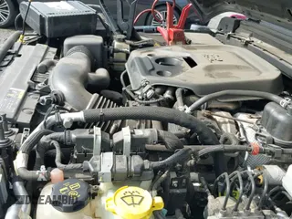 ✅ 2020 Jeep Wrangler Unlimited Rubicon • VIN: 1C4HJXFNXLW317278 • Lot: 42962430. Wystawiony na IAAI z przebiegiem 73 284 mil. Bezpłatny archiwum sprzedaży aukcyjnych z USA i szczegółowy raport historii pojazdu na DreamBid. Zdjęcie 19.