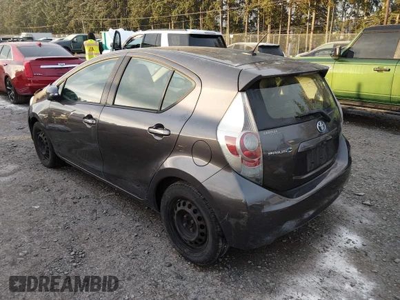 ✅ 2013 Toyota Prius Four • VIN: JTDKDTB31D1051125 • Lot: 44209857. Wystawiony na IAAI z przebiegiem 130 224 mil. Bezpłatny archiwum sprzedaży aukcyjnych z USA i szczegółowy raport historii pojazdu na DreamBid. Zdjęcie 3.