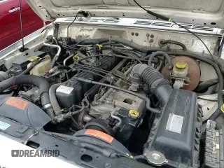 ✅ 1997 Jeep Cherokee Country • VIN: 1J4FJ78S9VL576899 • Lot: 82303584. Listed on Copart with 335,746 mi. Free auction sales archive from the USA and detailed vehicle history report at DreamBid. Image 16.