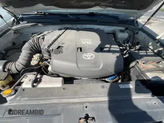 ✅ 2008 Toyota 4Runner Limited • VIN: JTEZU17R38K018767 • Lot: 61692455. Listed on Copart with 185,864 mi. Free auction sales archive from the USA and detailed vehicle history report at DreamBid. Image 11.