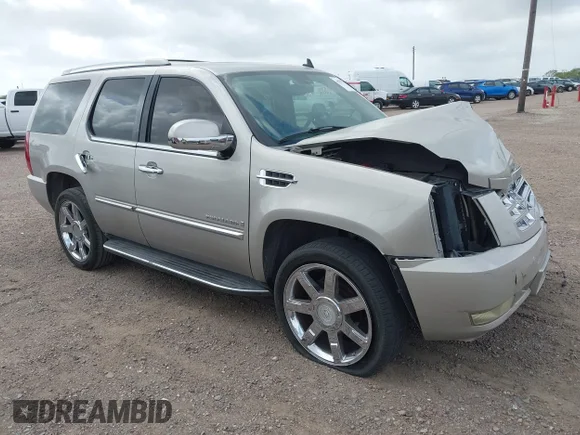 ✅ 2007 Cadillac Escalade • VIN: 1GYFK63897R210721 • Lot: 45131577. Listed on IAAI with 173,582 mi. Free auction sales archive from the USA and detailed vehicle history report at DreamBid. Image 1.