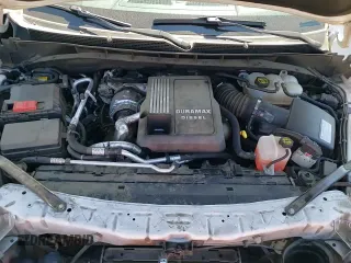 ✅ 2021 GMC Yukon XL Denali • VIN: 1GKS2JKT5MR462561 • Lot: 65525115. Wystawiony na Copart z przebiegiem 77 670 mil. Bezpłatny archiwum sprzedaży aukcyjnych z USA i szczegółowy raport historii pojazdu na DreamBid. Zdjęcie 13.