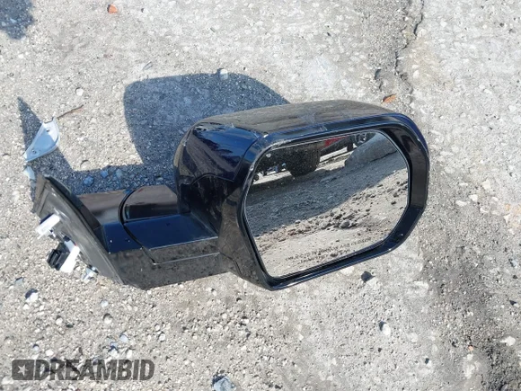 ✅ 2023 Toyota Tundra Limited • VIN: 5TFJA5EC6PX013287 • Lot: 41229478. Wystawiony na IAAI z przebiegiem 28 845 mil. Bezpłatny archiwum sprzedaży aukcyjnych z USA i szczegółowy raport historii pojazdu na DreamBid. Zdjęcie 12.