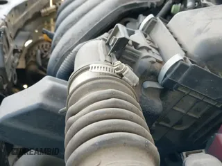 ✅ 2018 Nissan Versa SV • VIN: 3N1CN7AP3JL818915 • Lot: 43003155. Listed on IAAI with 140,828 mi. Free auction sales archive from the USA and detailed vehicle history report at DreamBid. Image 19.