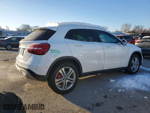 ✅ 2019 Mercedes-Benz GLA 250 • VIN: WDCTG4EB3KJ549600 • Lot: 74665335. Wystawiony na Copart z przebiegiem 40 737 mil. Bezpłatny archiwum sprzedaży aukcyjnych z USA i szczegółowy raport historii pojazdu na DreamBid. Zdjęcie 3.