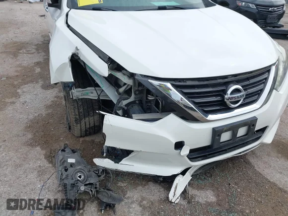 ✅ 2018 Nissan Altima SR • VIN: 1N4AL3AP6JC136485 • Лот: 45284117. Опубліковано раніше на IAAI з пробігом 113 798 миль. Безкоштовний доступ до архіву аукціонних продажів зі США та докладний звіт про історію автомобіля на DreamBid. Зображення 6.