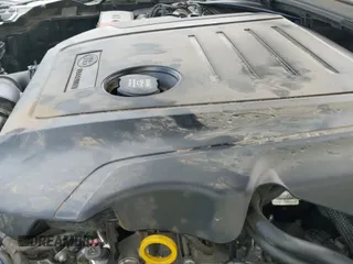 ✅ 2018 Land Rover Range Rover Velar S • VIN: SALYB2RN1JA723478 • Lot: 42685333. Listed on IAAI with 98,616 mi. Free auction sales archive from the USA and detailed vehicle history report at DreamBid. Image 19.