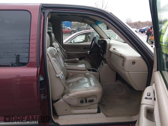 ✅ 2002 Chevrolet Silverado 1500 LT • VIN: 2GCEC19T021412538 • Lot: 44526413. Wystawiony na IAAI z przebiegiem 287 376 mil. Bezpłatny archiwum sprzedaży aukcyjnych z USA i szczegółowy raport historii pojazdu na DreamBid. Zdjęcie 5.