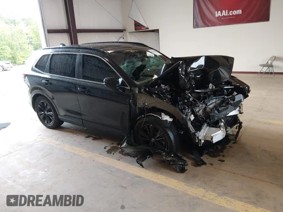 ✅ 2025 Honda CR-V Sport Touring • VIN: 7FARS6H97SE077545 • Lot: 45178967. Listed on IAAI with 21,016 mi. Free auction sales archive from the USA and detailed vehicle history report at DreamBid. Image 1.
