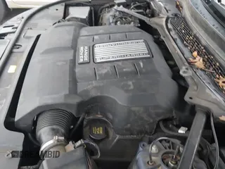 ✅ 2014 Land Rover Range Rover Sport SE • VIN: SALWG2WF5EA323712 • Lot: 43776348. Wystawiony na IAAI z przebiegiem 127 516 mil. Bezpłatny archiwum sprzedaży aukcyjnych z USA i szczegółowy raport historii pojazdu na DreamBid. Zdjęcie 19.