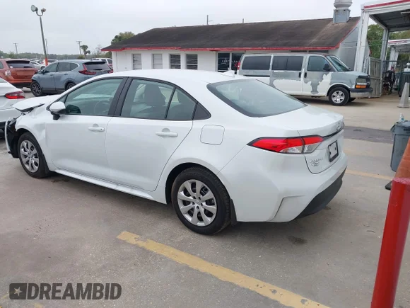 ✅ 2026 Toyota Corolla LE • VIN: 5YFB4MDE6TP408877 • Lot: 44541948. Wystawiony na IAAI z przebiegiem 1 832 mil. Bezpłatny archiwum sprzedaży aukcyjnych z USA i szczegółowy raport historii pojazdu na DreamBid. Zdjęcie 3.