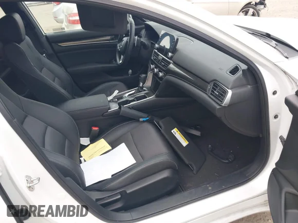 ✅ 2018 Honda Accord Sport • VIN: 1HGCV1F36JA164517 • Lot: 43817900. Wystawiony na IAAI z przebiegiem Nie podano. Bezpłatny archiwum sprzedaży aukcyjnych z USA i szczegółowy raport historii pojazdu na DreamBid. Zdjęcie 5.