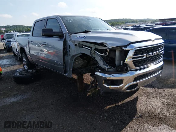 ✅ 2022 Ram 1500 Big Horn • VIN: 1C6RRFFG8NN392229 • Лот: 45157947. Опубліковано раніше на IAAI з пробігом 59 694 миль. Безкоштовний доступ до архіву аукціонних продажів зі США та докладний звіт про історію автомобіля на DreamBid. Зображення 1.