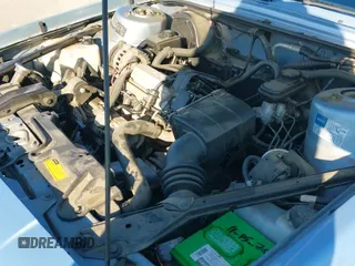 ✅ 1993 Oldsmobile Cutlass Ciera S • VIN: 1G3AG55N4P6389542 • Lot: 43566544. Wystawiony na IAAI z przebiegiem 48 902 mil. Bezpłatny archiwum sprzedaży aukcyjnych z USA i szczegółowy raport historii pojazdu na DreamBid. Zdjęcie 19.