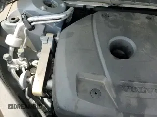 ✅ 2020 Volvo XC90 Momentum • VIN: YV4A22PK6L1556830 • Lot: 60107675. Listed on Copart with 75,472 mi. Free auction sales archive from the USA and detailed vehicle history report at DreamBid. Image 16.