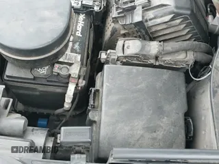 ✅ 2014 Hyundai Santa Fe • VIN: 5XYZUDLB7EG221662 • Lot: 43640547. Listed on IAAI with 134,771 mi. Free auction sales archive from the USA and detailed vehicle history report at DreamBid. Image 19.