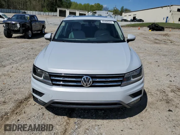 ✅ 2018 Volkswagen Tiguan SEL • VIN: 3VV3B7AX3JM091437 • Лот: 46408023. Опубліковано раніше на Copart з пробігом 45 395 миль. Безкоштовний доступ до архіву аукціонних продажів зі США та докладний звіт про історію автомобіля на DreamBid. Зображення 5.