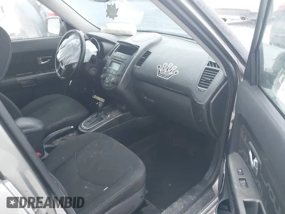 ✅ 2013 Kia Soul + • VIN: KNDJT2A61D7554865 • Lot: 44308149. Wystawiony na IAAI z przebiegiem 240 908 mil. Bezpłatny archiwum sprzedaży aukcyjnych z USA i szczegółowy raport historii pojazdu na DreamBid. Zdjęcie 5.