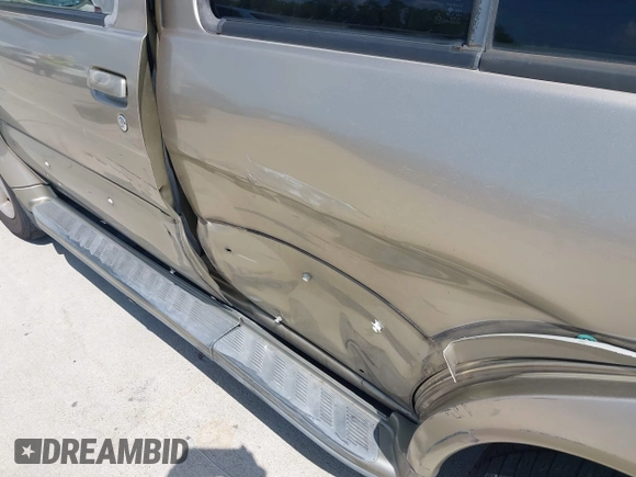 ✅ 2003 Infiniti QX4 Luxury • VIN: JNRDR09Y33W300505 • Lot: 43026564. Wystawiony na IAAI z przebiegiem 181 786 mil. Bezpłatny archiwum sprzedaży aukcyjnych z USA i szczegółowy raport historii pojazdu na DreamBid. Zdjęcie 6.