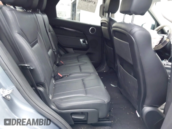 ✅ 2018 Land Rover Discovery SE • VIN: SALRG2RV1JA074948 • Лот: 43965486. Опубліковано раніше на IAAI з пробігом 141 256 миль. Безкоштовний доступ до архіву аукціонних продажів зі США та докладний звіт про історію автомобіля на DreamBid. Зображення 8.