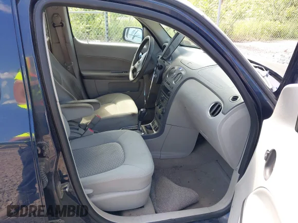 ✅ 2007 Chevrolet HHR LS • VIN: 3GNDA13D27S631278 • Lot: 45275080. Wystawiony na IAAI z przebiegiem 106 291 mil. Bezpłatny archiwum sprzedaży aukcyjnych z USA i szczegółowy raport historii pojazdu na DreamBid. Zdjęcie 5.