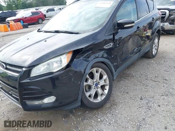 ✅ 2015 Ford Escape Titanium • VIN: 1FMCU0JX3FUC31761 • Lot: 45182378. Wystawiony na IAAI z przebiegiem 90 980 mil. Bezpłatny archiwum sprzedaży aukcyjnych z USA i szczegółowy raport historii pojazdu na DreamBid. Zdjęcie 6.