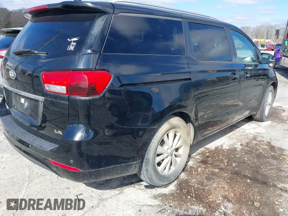 ✅ 2017 Kia Sedona LX • VIN: KNDMB5C10H6283179 • Lot: 41712706. Wystawiony na IAAI z przebiegiem 124 541 mil. Bezpłatny archiwum sprzedaży aukcyjnych z USA i szczegółowy raport historii pojazdu na DreamBid. Zdjęcie 4.