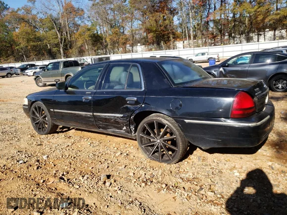 ✅ 2008 Mercury Grand Marquis LS • VIN: 2MEFM75V58X624335 • Лот: 87060414. Опубликован ранее на Copart с пробегом 223 328 миль. Бесплатный доступ к архиву аукционных продаж из США и подробный отчёт об истории автомобиля на DreamBid. Изображение 2.