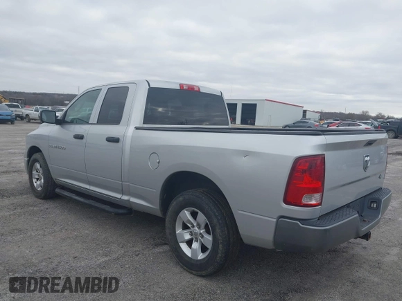 ✅ 2011 Ram 1500 ST • VIN: 1D7RB1GK5BS533425 • Lot: 43943025. Wystawiony na IAAI z przebiegiem 170 998 mil. Bezpłatny archiwum sprzedaży aukcyjnych z USA i szczegółowy raport historii pojazdu na DreamBid. Zdjęcie 3.
