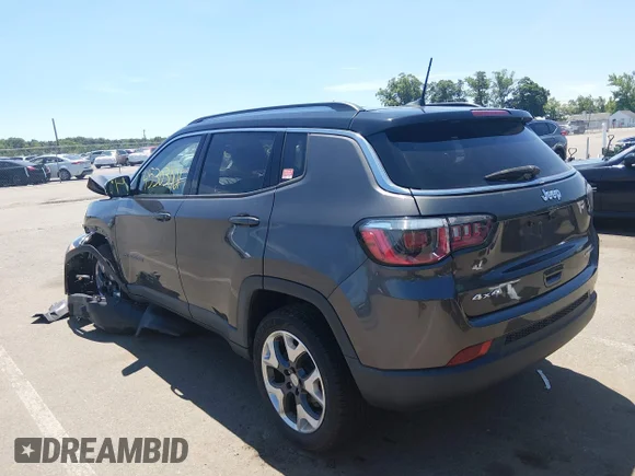 ✅ 2018 Jeep Compass Limited • VIN: 3C4NJDCB9JT360511 • Lot: 45303001. Wystawiony na IAAI z przebiegiem 65 524 mil. Bezpłatny archiwum sprzedaży aukcyjnych z USA i szczegółowy raport historii pojazdu na DreamBid. Zdjęcie 3.