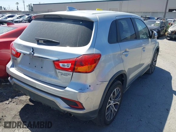 ✅ 2019 Mitsubishi Outlander ES • VIN: JA4AP3AU2KU012806 • Лот: 45051415. Опубликован ранее на IAAI с пробегом 105 232 миль. Бесплатный доступ к архиву аукционных продаж из США и подробный отчёт об истории автомобиля на DreamBid. Изображение 4.