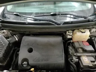 ✅ 2019 Buick Enclave Preferred • VIN: 5GAERAKW1KJ215999 • Lot: 61217185. Listed on Copart with 110,098 mi. Free auction sales archive from the USA and detailed vehicle history report at DreamBid. Image 16.