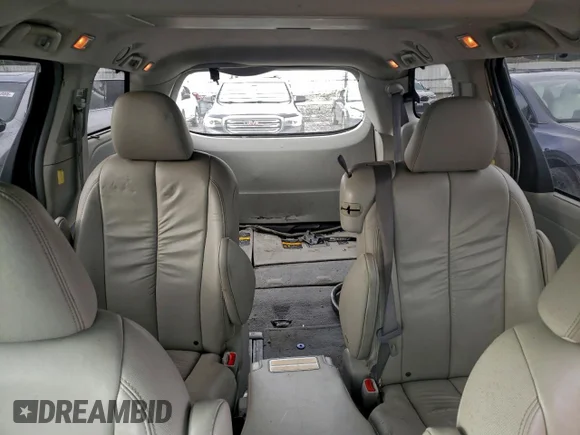 ✅ 2011 Toyota Sienna XLE • VIN: 5TDYK3DC1BS017800 • Lot: 96154485. Listed on Copart with 150,828 mi. Free auction sales archive from the USA and detailed vehicle history report at DreamBid. Image 10.