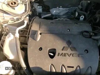 ✅ 2020 Mitsubishi Outlander SE • VIN: JA4AP4AU6LU004439 • Лот: 92647145. Опубликован ранее на Copart с пробегом 92 802 миль. Бесплатный доступ к архиву аукционных продаж из США и подробный отчёт об истории автомобиля на DreamBid. Изображение 17.