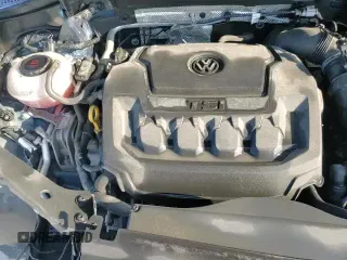 ✅ 2020 Volkswagen Tiguan SE • VIN: 3VV3B7AX5LM100738 • Lot: 81005445. Wystawiony na Copart z przebiegiem 64 616 mil. Bezpłatny archiwum sprzedaży aukcyjnych z USA i szczegółowy raport historii pojazdu na DreamBid. Zdjęcie 17.