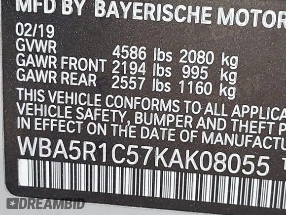 ✅ 2019 BMW 3 Series 330i • VIN: WBA5R1C57KAK08055 • Lot: 43760312. Wystawiony na IAAI z przebiegiem 63 752 mil. Bezpłatny archiwum sprzedaży aukcyjnych z USA i szczegółowy raport historii pojazdu na DreamBid. Zdjęcie 9.