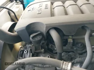 ✅ 2018 Toyota Tundra SR5 • VIN: 5TFEY5F13JX235125 • Lot: 42039838. Listed on IAAI with 61,452 mi. Free auction sales archive from the USA and detailed vehicle history report at DreamBid. Image 19.