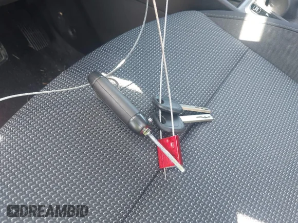 ✅ 2019 Hyundai Accent SE • VIN: 3KPC24A30KE064069 • Лот: 45362423. Опубліковано раніше на IAAI з пробігом 82 826 миль. Безкоштовний доступ до архіву аукціонних продажів зі США та докладний звіт про історію автомобіля на DreamBid. Зображення 11.